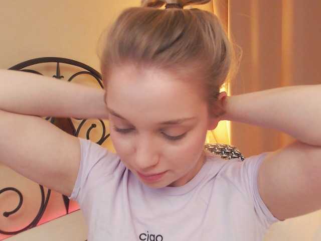 Zdjęcia KamillaJo Just 330 tkns for Naked Strip ,Hello, my dears! My name i***amilla and I'm ready to have fun with you