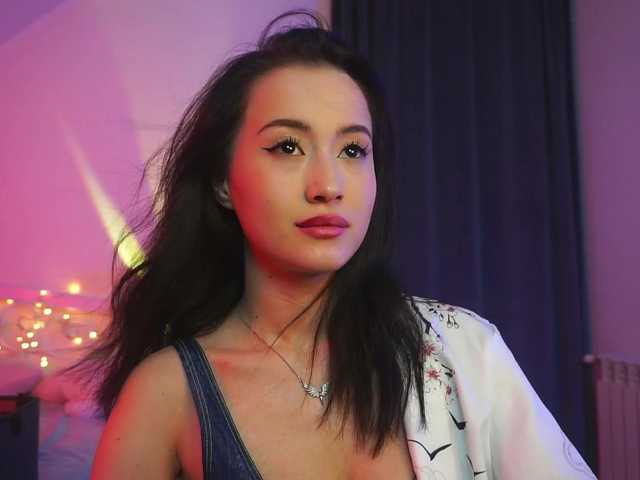 Zrzuty ekranu transmisji KamillaLuna