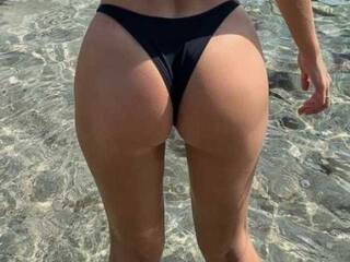 Erotyczny czat wideo KarinaLuxX