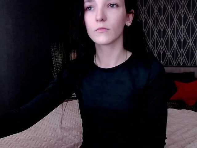 Zrzuty ekranu transmisji KariNeal