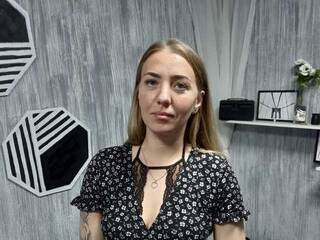 Erotyczny czat wideo KarleeSnow