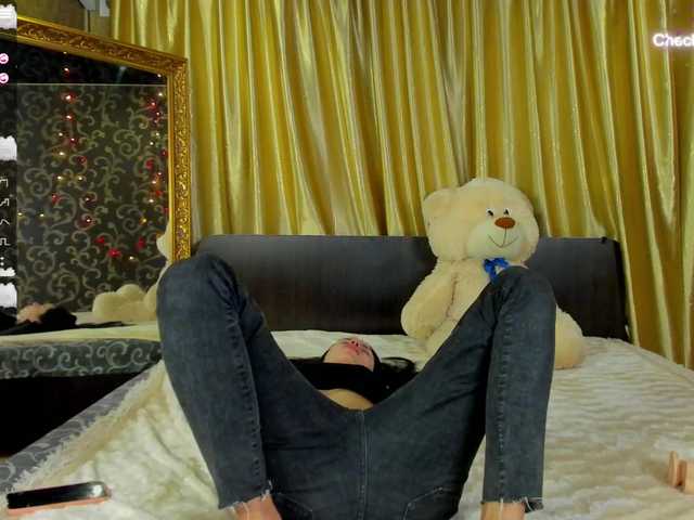 Zrzuty ekranu transmisji karolina-gi