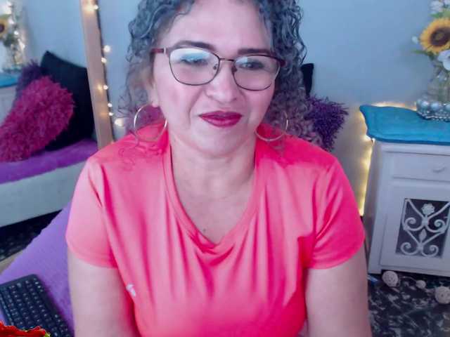 Zrzuty ekranu transmisji Karoline-roos