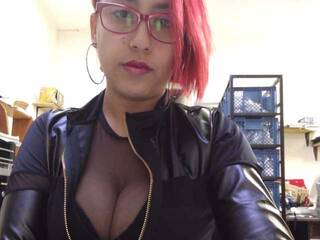 Erotyczny czat wideo Kasandra-rous