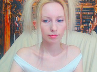 Zdjęcia KassiaDinn lovens on!!!! 100 titts; 200 naked; add friend 50; play with toy and in roleply in pvt!!!