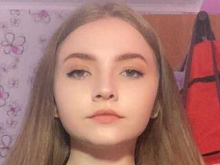 Erotyczny czat wideo KatarinaLITTLE