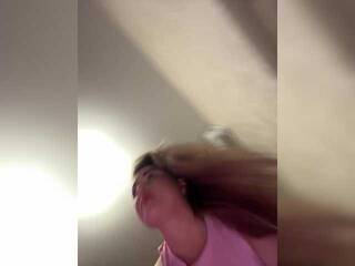 Erotyczny czat wideo KateMid