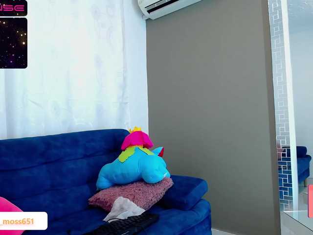 Zdjęcia Katemoss70 Your sexy little girl is here for you!! come to play ❤ I want to be punished for yo! @remain #latina #18 #teen