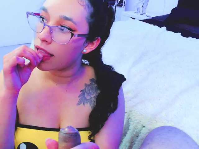 Zdjęcia KATHAPINK-XXX Every 100 deep and rough throat tokns - every 122 tokns fucking tits #tits #creampie #sexy #fingers #dirty #deepthroat