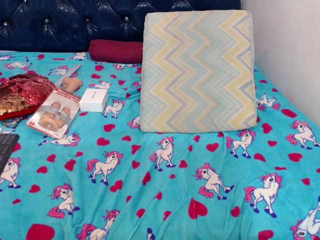 Zrzuty ekranu transmisji kathybloom