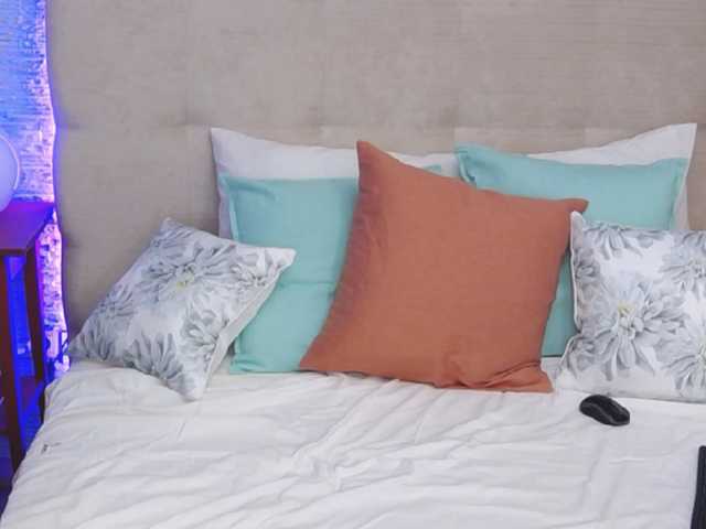 Zrzuty ekranu transmisji KatJolie