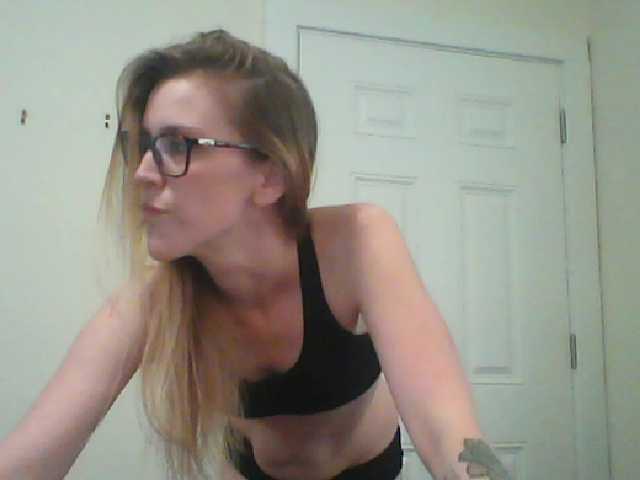 Zrzuty ekranu transmisji KatMcSAss