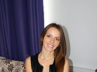 Erotyczny czat wideo MissJoliSourire