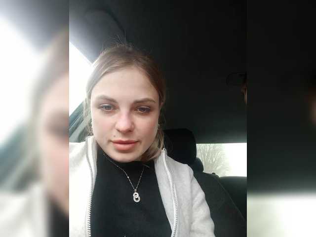 Zrzuty ekranu transmisji Keitri