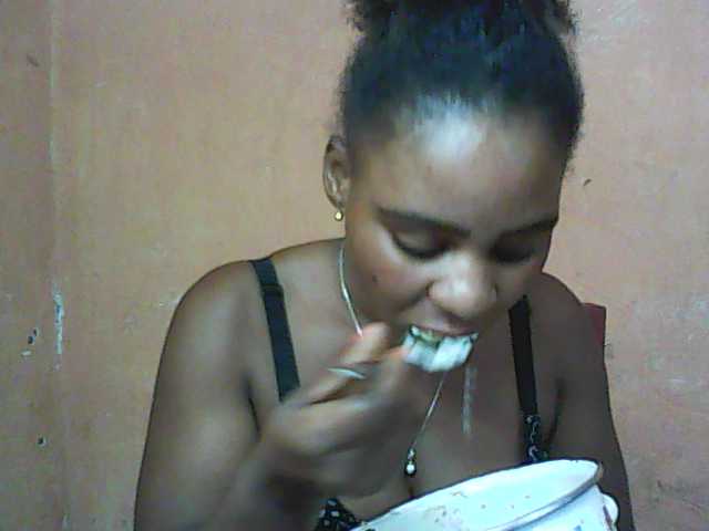 Zrzuty ekranu transmisji kattybraid