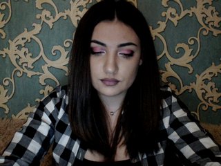 Zdjęcia KattyCandy Welcome to my room, in public we can just chat, pm-10 tk, open cam - 40 tk, and my name is Maria) and i not collected friends 2500 420 2080 goal of day