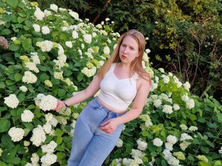 Erotyczny czat wideo KeeleyGorin