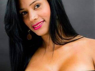 Erotyczny czat wideo KelliBrowns