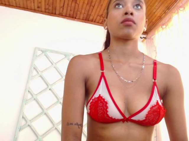 Zrzuty ekranu transmisji kellythomson