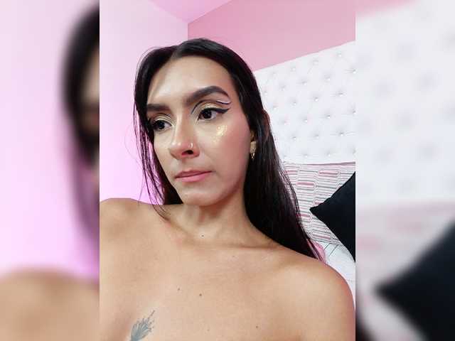 Zdjęcia KelsyMoore Tell me your wildest thoughts and let´s have fun together playing with this hot colombian body . FULL NAKED + BLOWJOB AT @remain