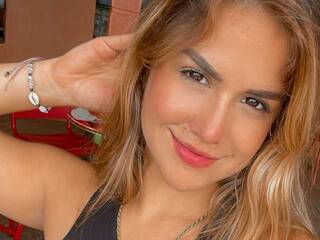 Erotyczny czat wideo KemilF