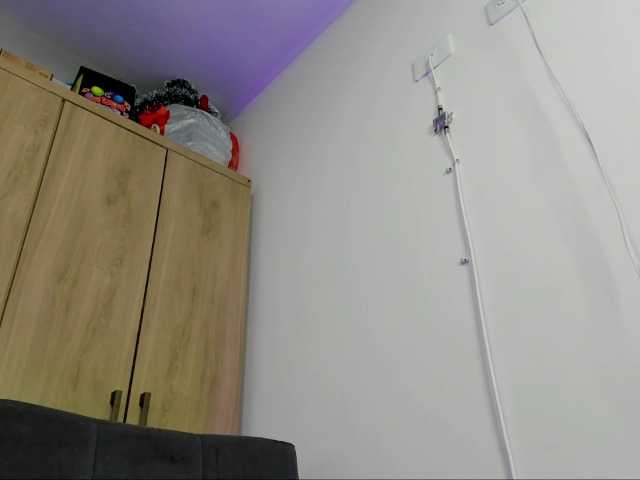 Zrzuty ekranu transmisji Kendall-sexy