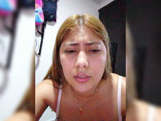 Zrzuty ekranu transmisji Kendall-sexy