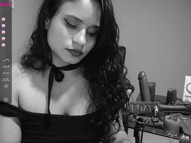 Zrzuty ekranu transmisji KendallHarris