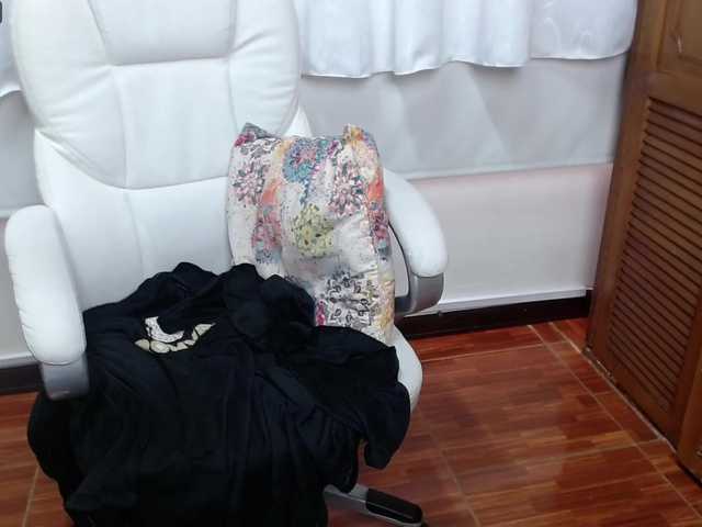 Zrzuty ekranu transmisji Kendra-mamba