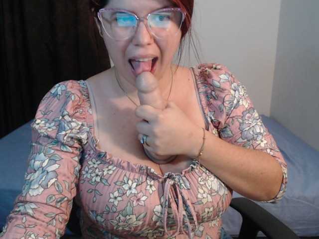 Zdjęcia khattie I have a tip menu, look at it and pay for your request...Come play with me and I'll make you run with my squirtreach the finish line you will see a squirt show- goal= squirt