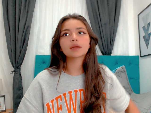 Zrzuty ekranu transmisji KimDevinne