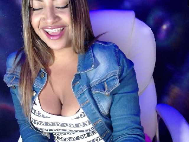 Zrzuty ekranu transmisji Kimieko