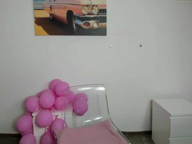 Zrzuty ekranu transmisji kimmdaisy