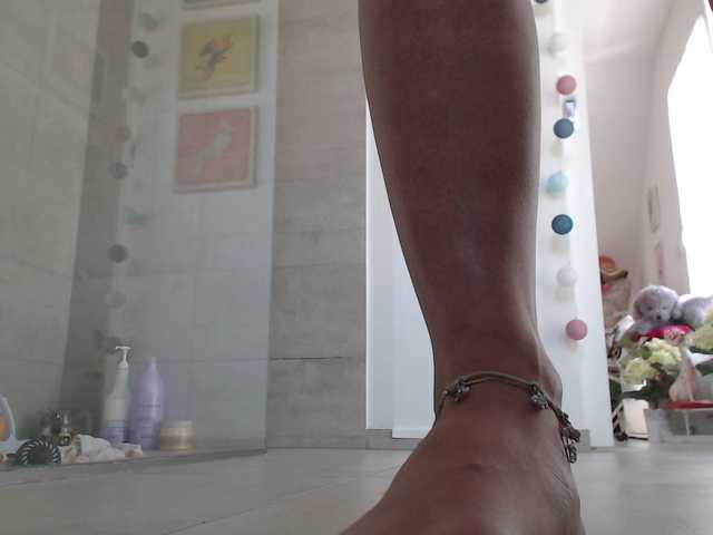 Zrzuty ekranu transmisji KinkyMoni