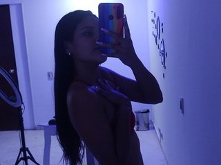 Erotyczny czat wideo kinkynicolee