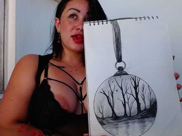 Zrzuty ekranu transmisji KinnuAss