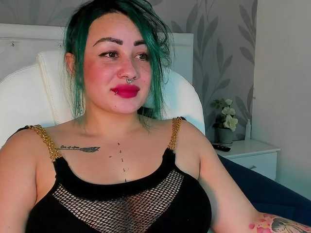 Zdjęcia KinnuAss WELCOME!! / Kinda New HERE. Ready to take out the BITCH inside of me #latina #curvy #sexy #young