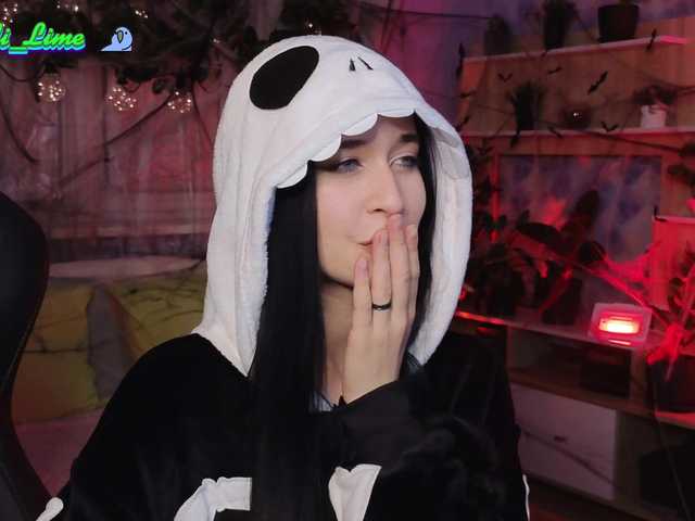 Zrzuty ekranu transmisji Kira_Li_Lime