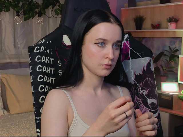 Zrzuty ekranu transmisji Kira_Li_Lime