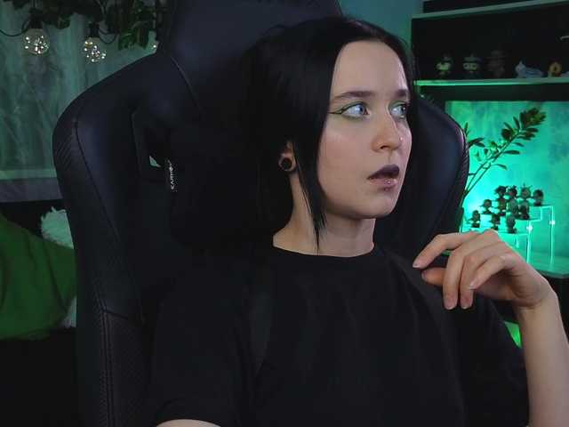 Zrzuty ekranu transmisji Kira_Li_Lime