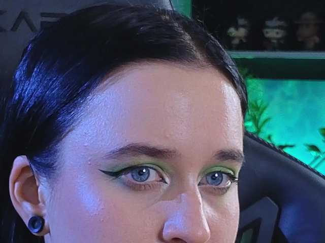 Zrzuty ekranu transmisji Kira_Li_Lime