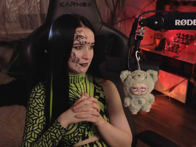 Zrzuty ekranu transmisji Kira_Li_Lime