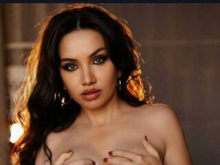 Erotyczny czat wideo Kisskovaa