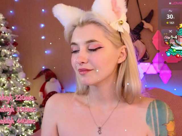 Zdjęcia KittyBay Doggy without panties...❤️❤️❤️ @total – countdown: @sofar collected, @remain left until the show startsleft until the show starts!Chat KittyBay