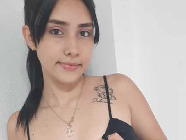 Erotyczny czat wideo KittyDreamXxx