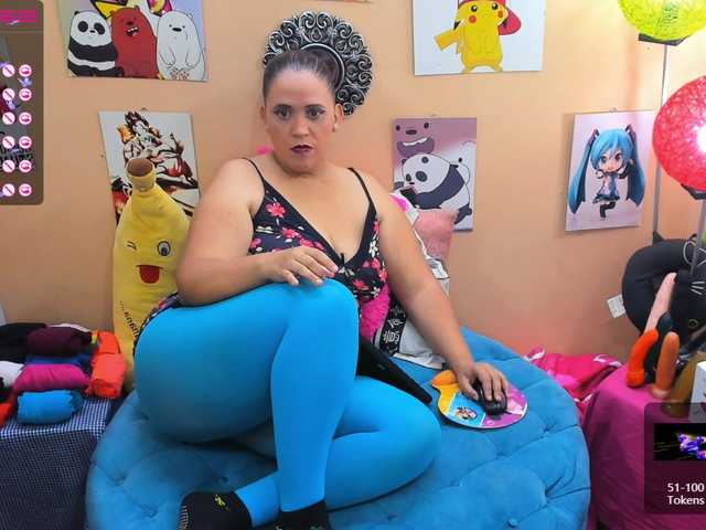 Zdjęcia Kristal_24 curvy, bigboobs, mistress, dominaty, pantyhose, mature, bigass,latina