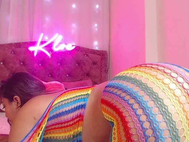 Zrzuty ekranu transmisji KloeFernandez