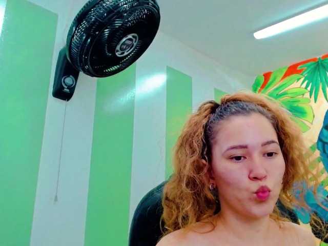 Zrzuty ekranu transmisji KloeQueen