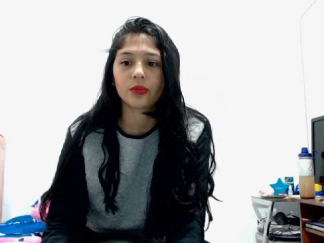 Zrzuty ekranu transmisji KNDYMIU