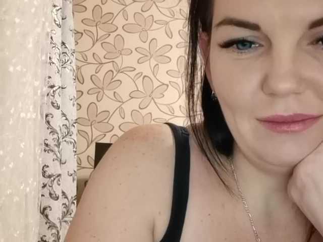 Zdjęcia KoketkaHiw Hey guys!:) Goal- #Dance #hot #pvt #c2c #fetish #feet #roleplay Tip to add at friendlist and for requests!